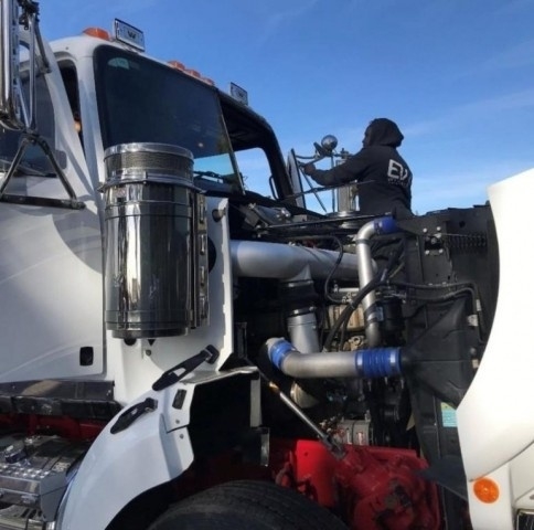 Truck Glass Repair Services in Melbourne